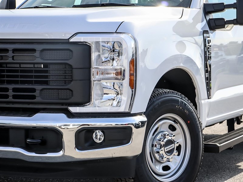 2024 FORD F-250 XL 2WD REG CAB 8' BOX