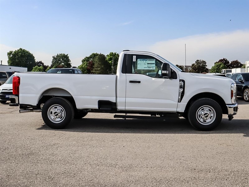 2024 FORD F-250 XL 2WD REG CAB 8' BOX