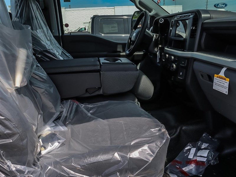 2024 FORD F-250 XL 2WD REG CAB 8' BOX