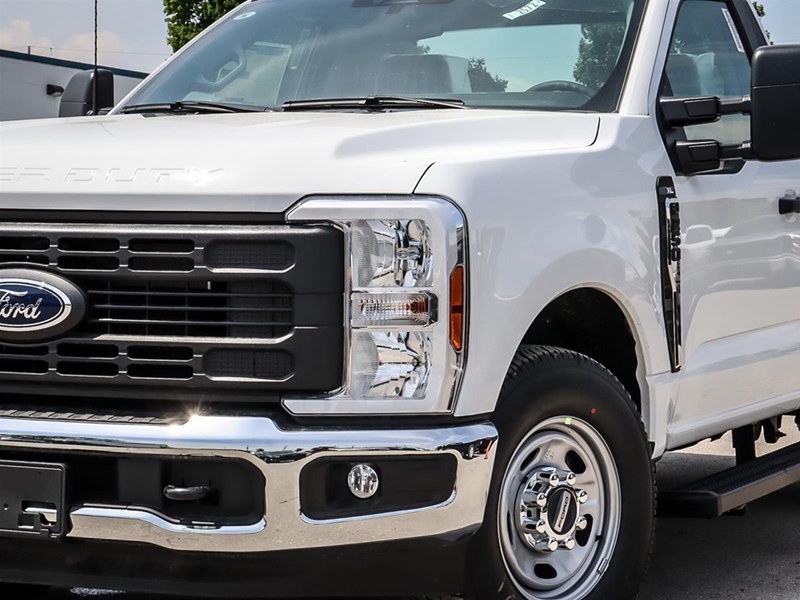 2024 FORD F-250 XL 2WD REG CAB 8' BOX