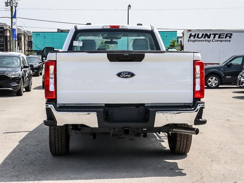 2024 FORD F-250 XL 2WD REG CAB 8' BOX