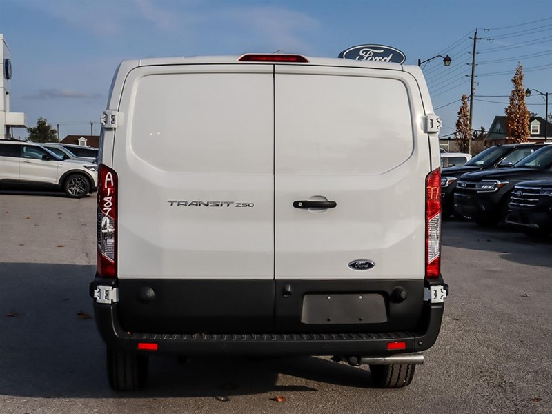 2024 FORD TRANSIT-250 CARGO T-250 130