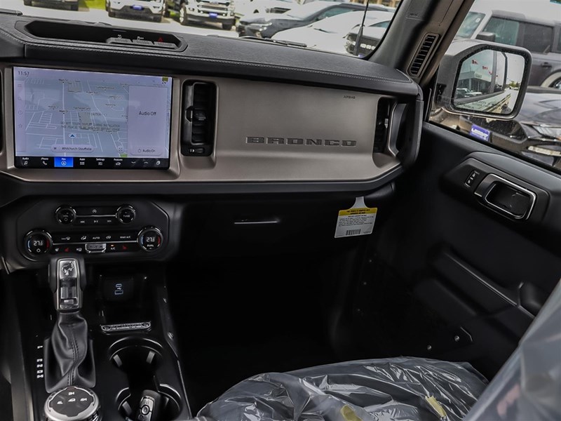 2025 FORD BRONCO OUTER BANKS 4 DOOR 4X4