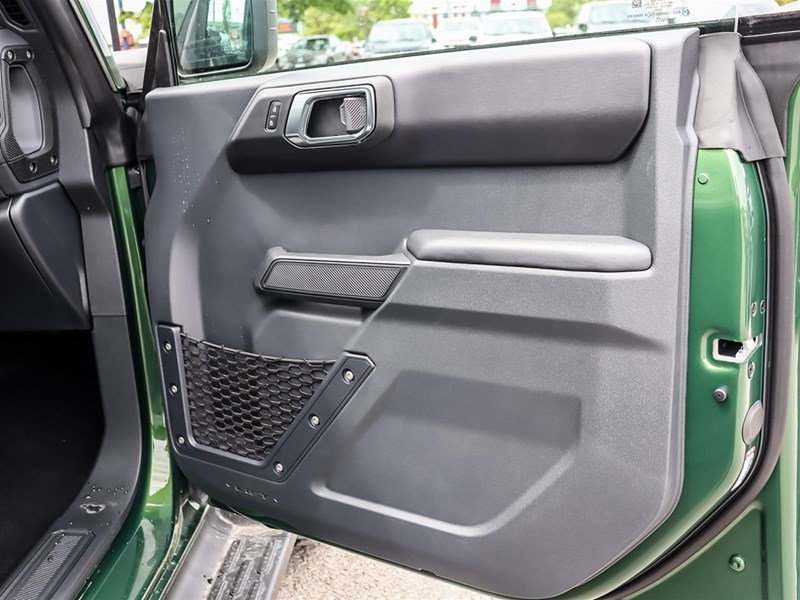2025 FORD BRONCO OUTER BANKS 4 DOOR 4X4