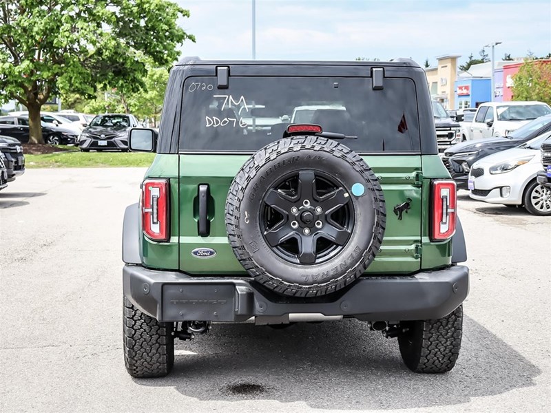 2025 FORD BRONCO OUTER BANKS 4 DOOR 4X4