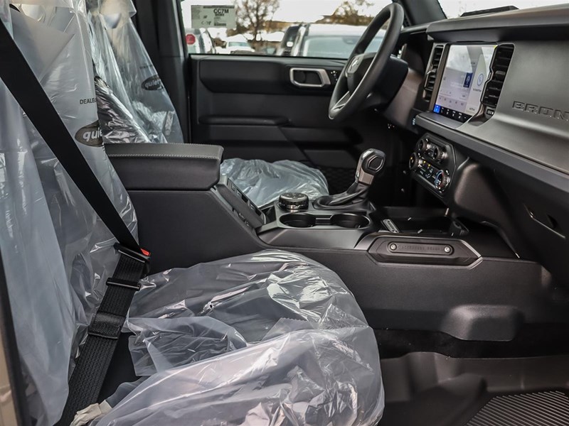 2025 FORD BRONCO BASE 4 DOOR 4X4