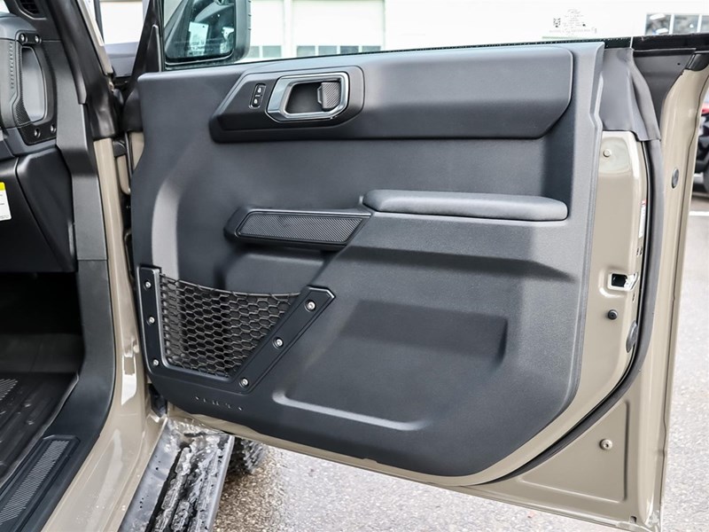 2025 FORD BRONCO BASE 4 DOOR 4X4