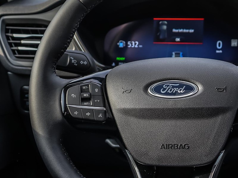 2025 FORD ESCAPE PLATINUM AWD| HYBRID| MOONROOF| B&O
