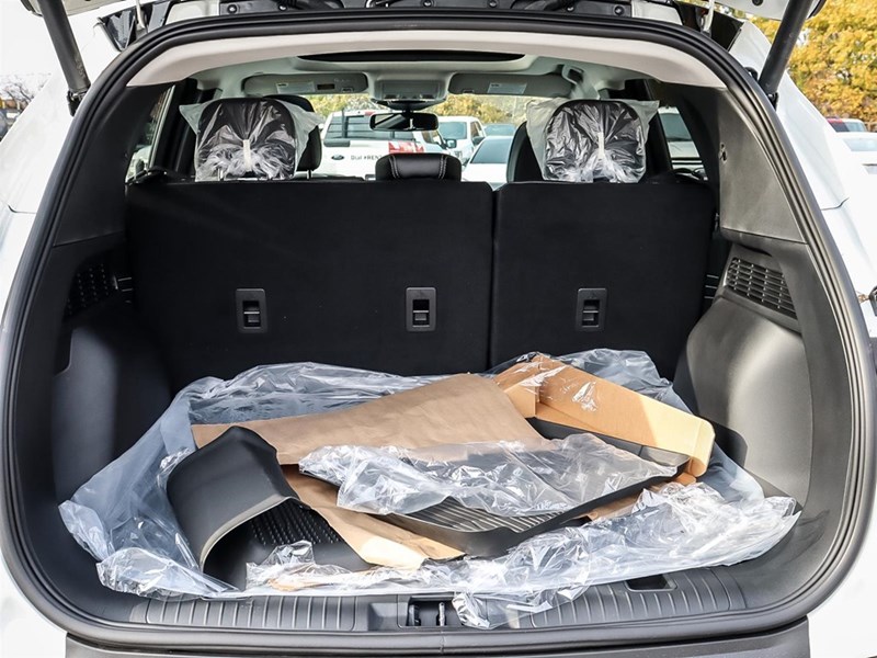 2025 FORD ESCAPE PLATINUM AWD| HYBRID| MOONROOF| B&O