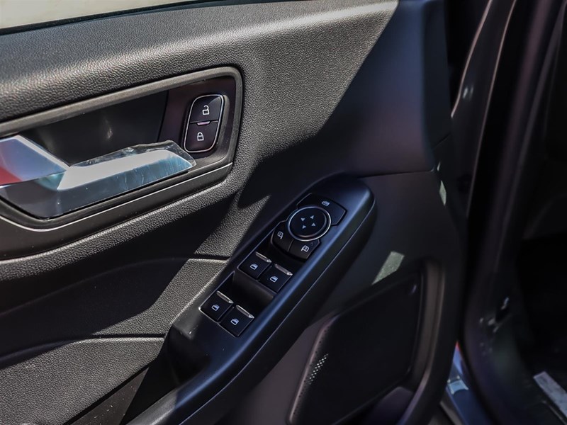 2025 FORD ESCAPE PHEV FWD