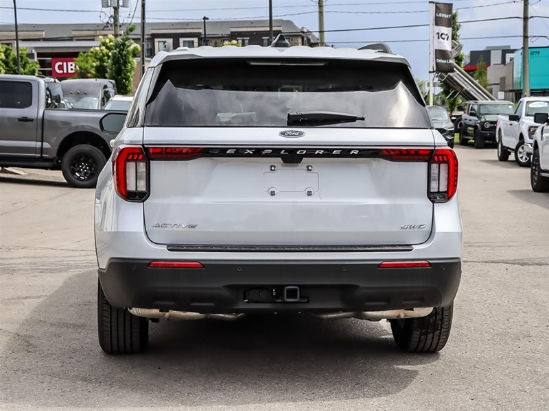 2025 FORD EXPLORER ACTIVE 4WD