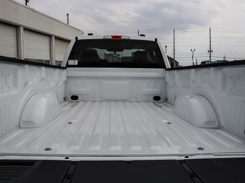 2025 FORD F-150 XL 4WD REG CAB 8' BOX