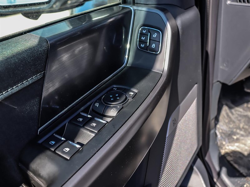 2025 FORD F-150 LARIAT 4WD SUPERCREW 5.5' BOX