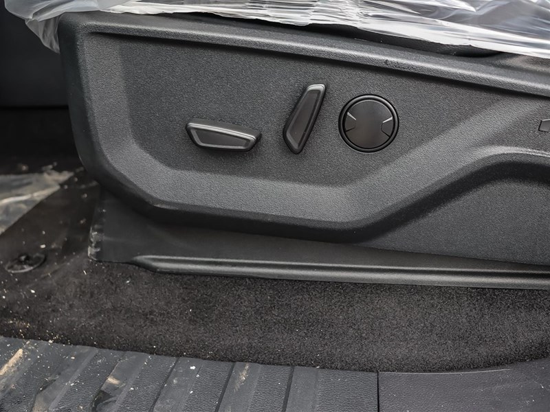2025 FORD F-150 LARIAT 4WD SUPERCREW 5.5' BOX