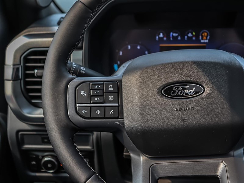 2025 FORD F-150 LARIAT 4WD SUPERCREW 5.5' BOX