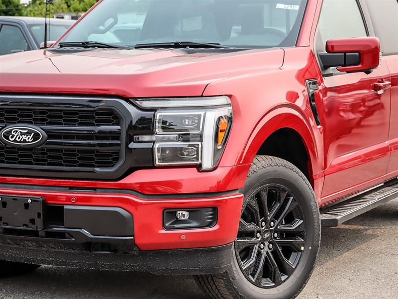 2025 FORD F-150 LARIAT 4WD SUPERCREW 5.5' BOX