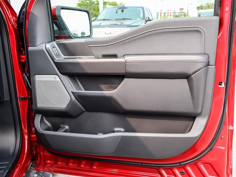 2025 FORD F-150 LARIAT 4WD SUPERCREW 5.5' BOX