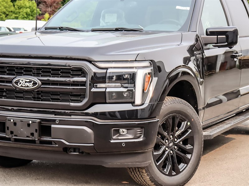 2025 FORD F-150 LARIAT 4WD SUPERCREW 5.5' BOX