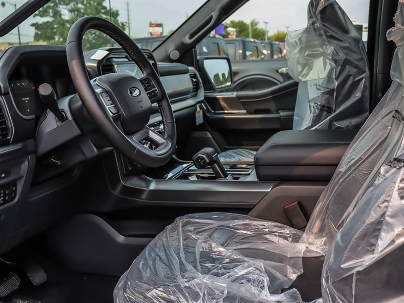 2025 FORD F-150 LARIAT 4WD SUPERCREW 5.5' BOX