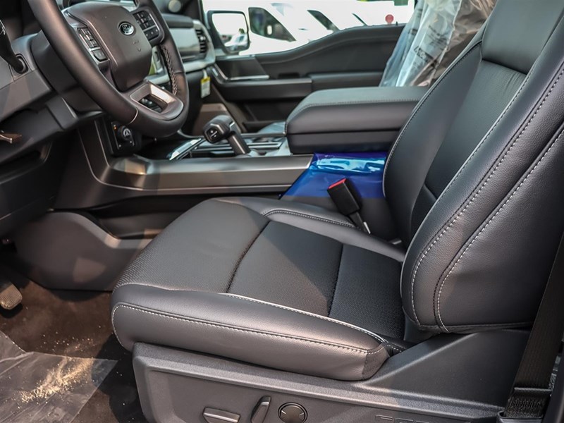 2025 FORD F-150 LARIAT 4WD SUPERCREW 5.5' BOX