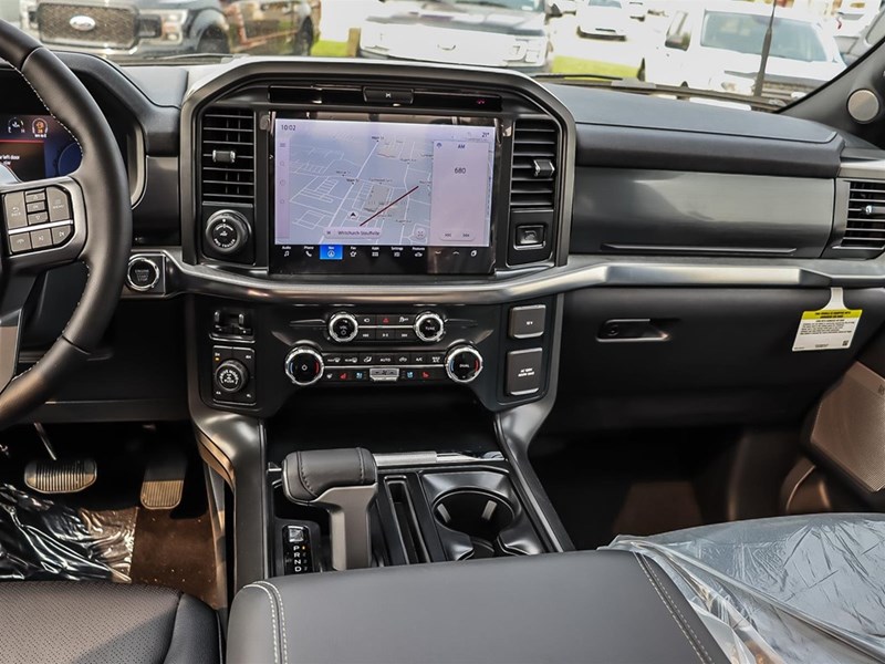 2025 FORD F-150 LARIAT 4WD SUPERCREW 5.5' BOX