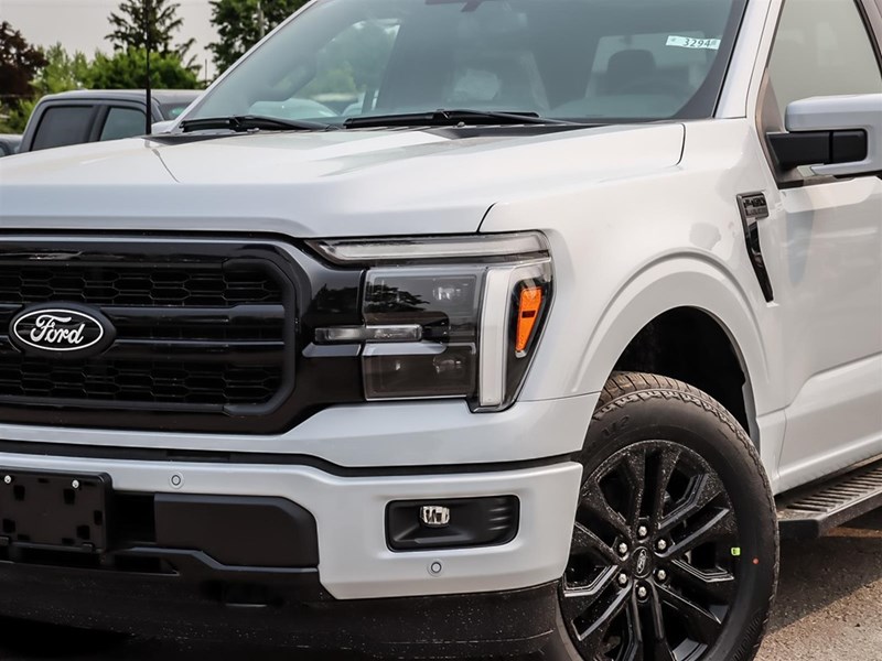 2025 FORD F-150 LARIAT 4WD SUPERCREW 5.5' BOX
