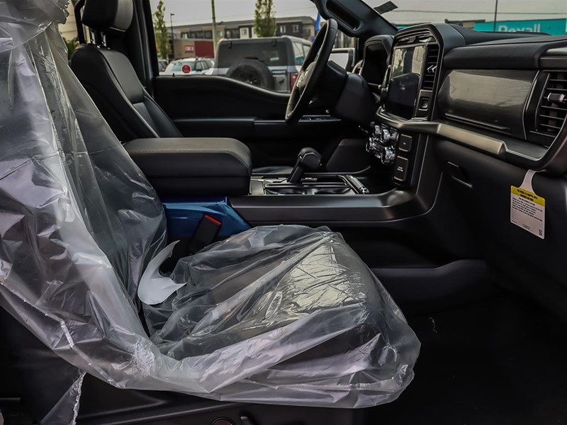2025 FORD F-150 LARIAT 4WD SUPERCREW 5.5' BOX