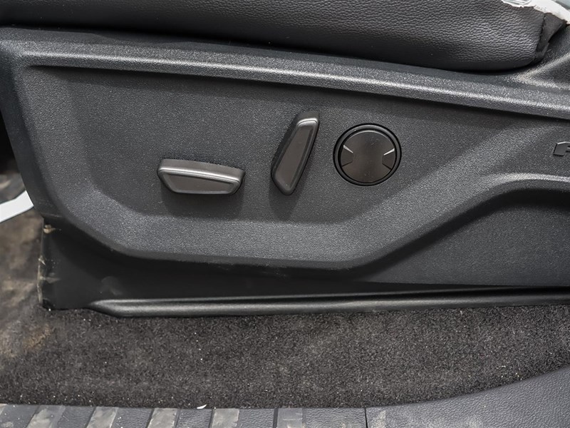 2025 FORD F-150 LARIAT 4WD SUPERCREW 5.5' BOX