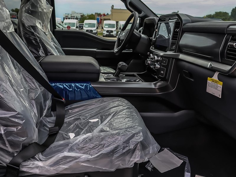 2025 FORD F-150 LARIAT 4WD SUPERCREW 5.5' BOX