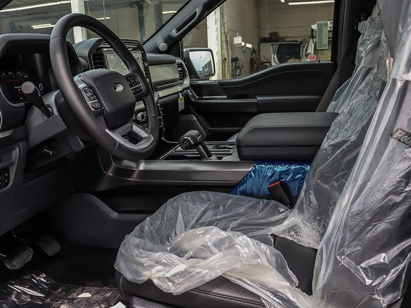 2025 FORD F-150 LARIAT 4WD SUPERCREW 5.5' BOX