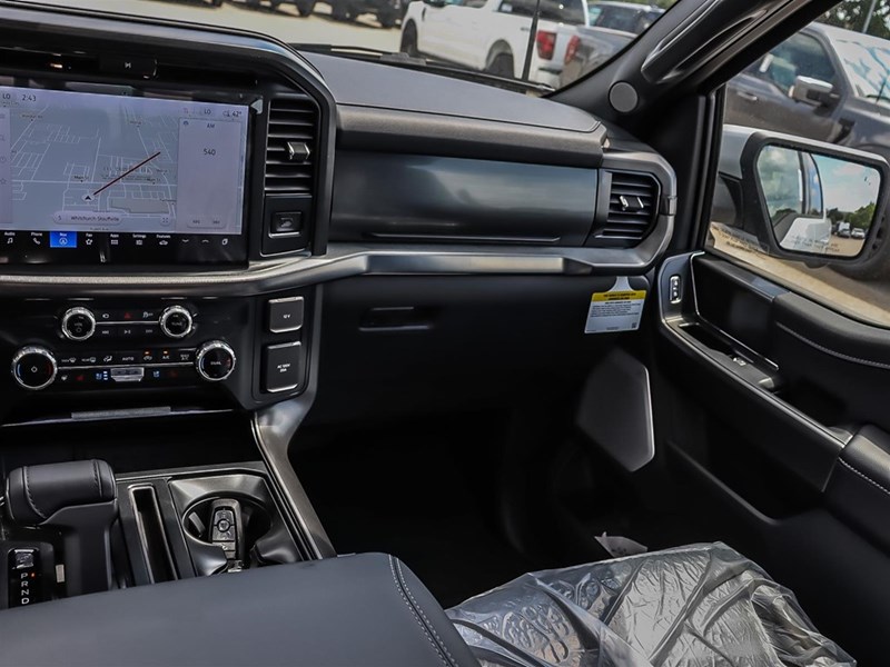 2025 FORD F-150 LARIAT 4WD SUPERCREW 5.5' BOX