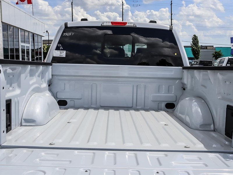 2025 FORD F-150 LARIAT 4WD SUPERCREW 5.5' BOX
