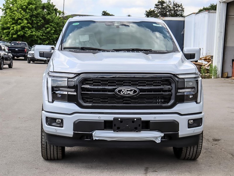 2025 FORD F-150 LARIAT 4WD SUPERCREW 5.5' BOX