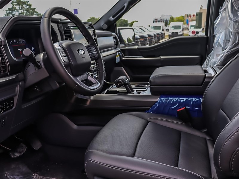 2025 FORD F-150 LARIAT 4WD SUPERCREW 5.5' BOX