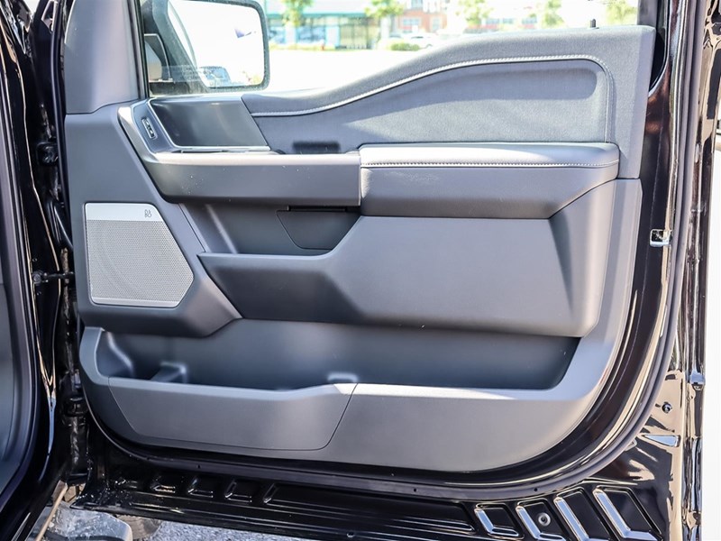 2025 FORD F-150 LARIAT 4WD SUPERCREW 5.5' BOX