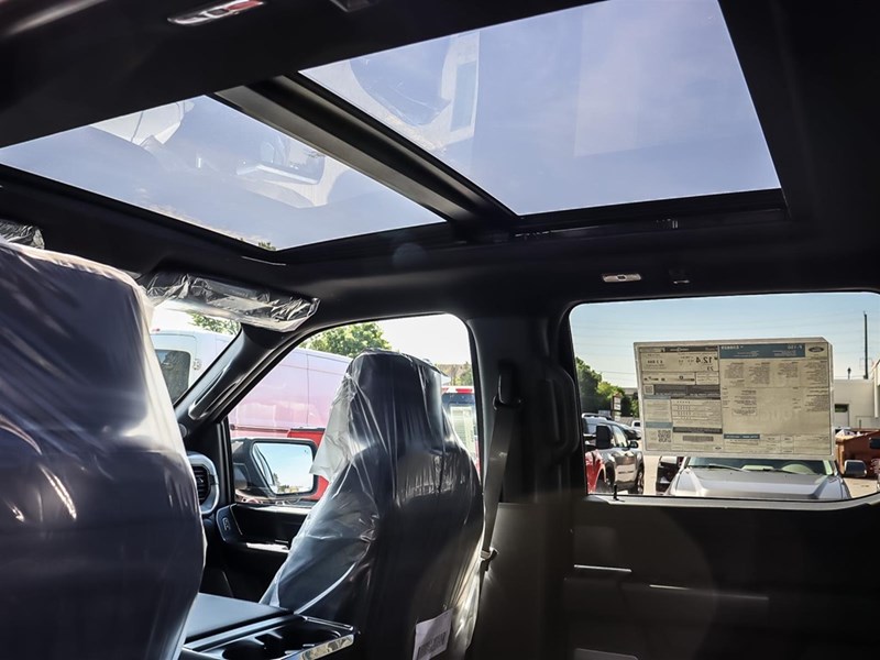 2025 FORD F-150 LARIAT 4WD SUPERCREW 5.5' BOX