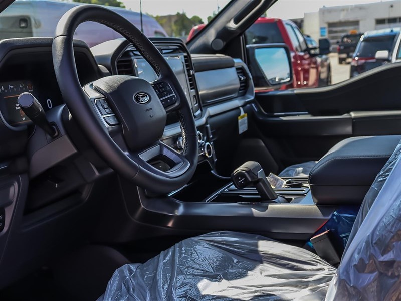 2025 FORD F-150 LARIAT 4WD SUPERCREW 5.5' BOX