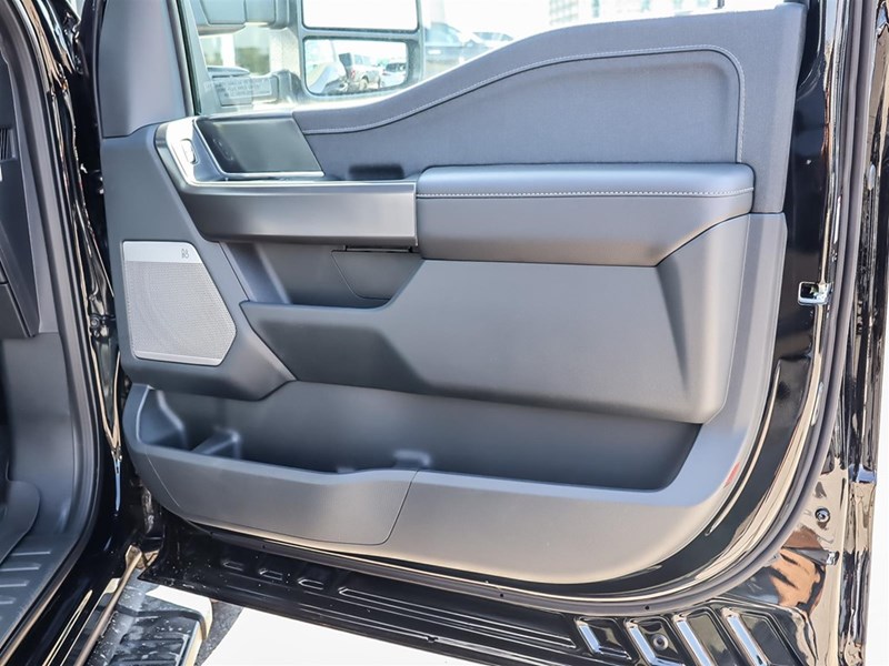 2025 FORD F-150 LARIAT 4WD SUPERCREW 5.5' BOX