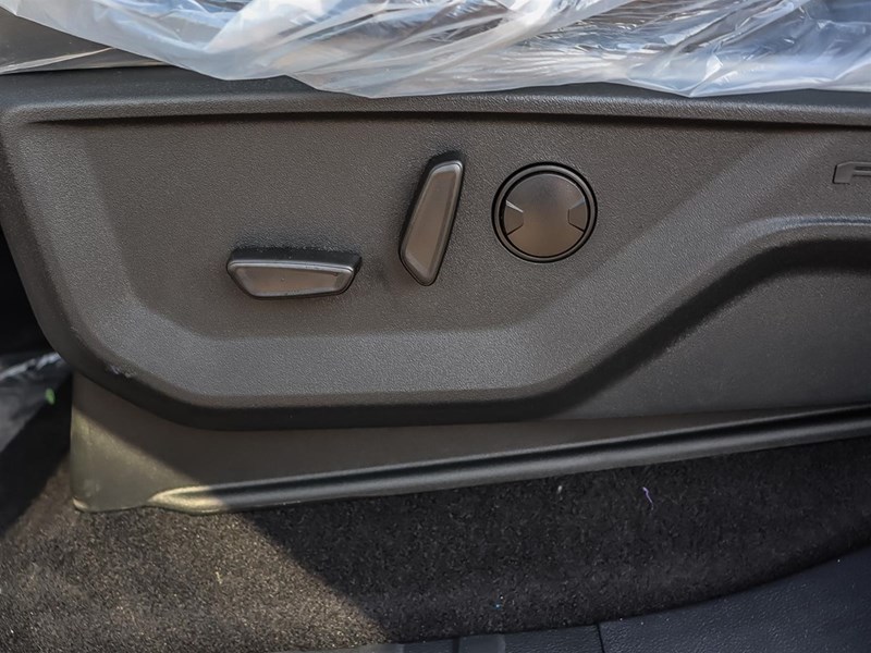 2025 FORD F-150 LARIAT 4WD SUPERCREW 5.5' BOX