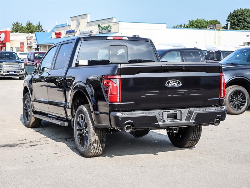 2025 FORD F-150 LARIAT 4WD SUPERCREW 5.5' BOX