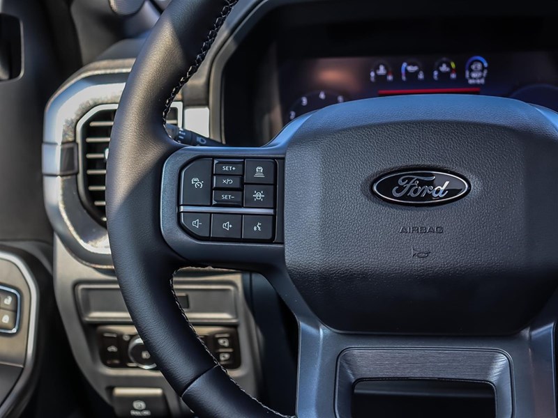 2025 FORD F-150 LARIAT 4WD SUPERCREW 5.5' BOX