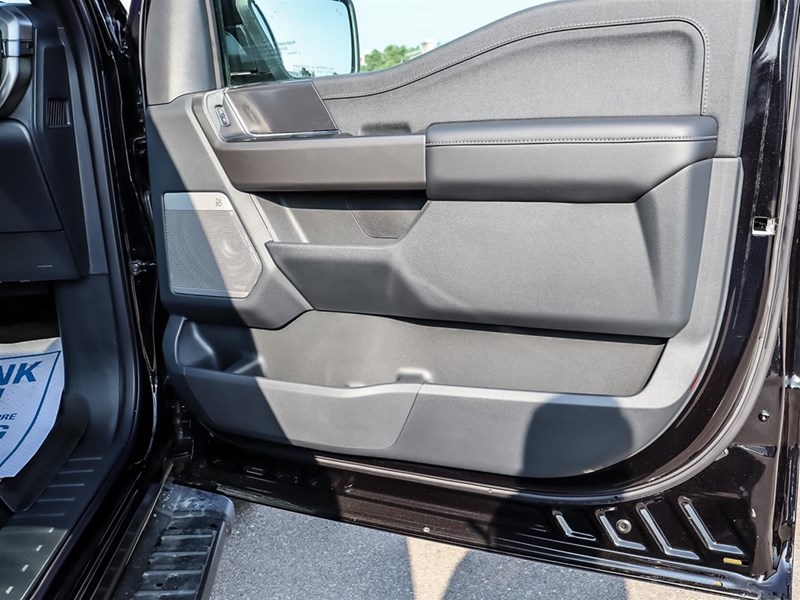 2025 FORD F-150 LARIAT 4WD SUPERCREW 5.5' BOX