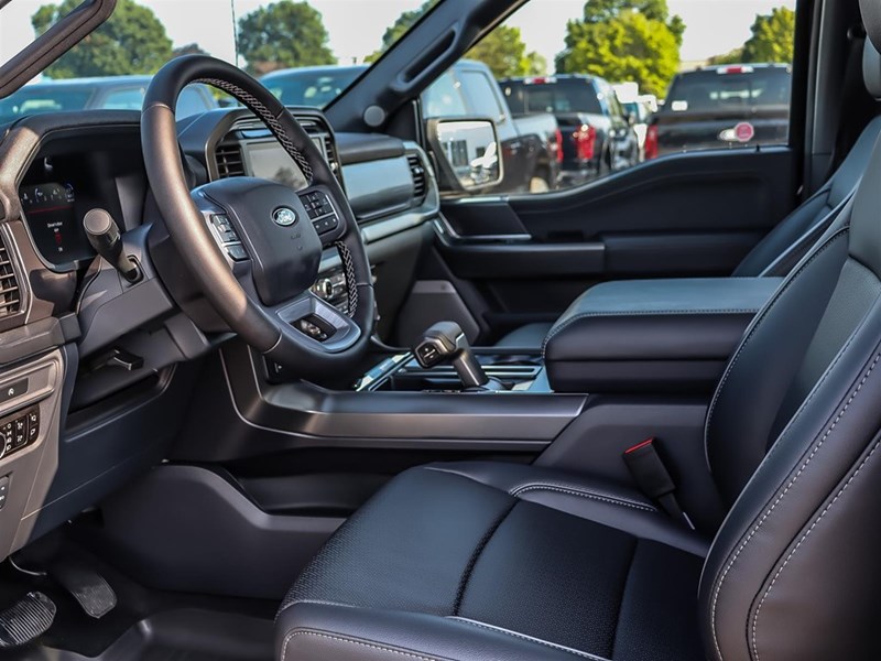 2025 FORD F-150 LARIAT 4WD SUPERCREW 5.5' BOX