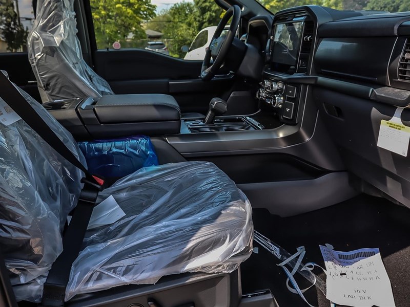 2025 FORD F-150 LARIAT 4WD SUPERCREW 5.5' BOX