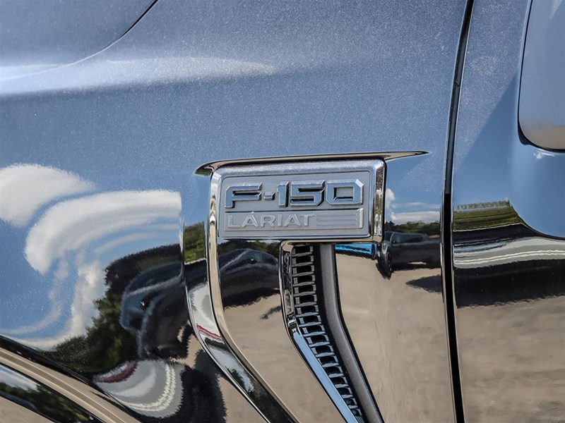 2025 FORD F-150 LARIAT 4WD SUPERCREW 5.5' BOX