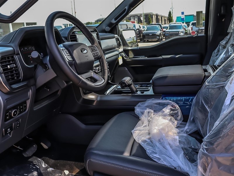 2025 FORD F-150 LARIAT 4WD SUPERCREW 5.5' BOX
