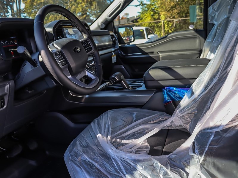 2025 FORD F-150 LARIAT 4WD SUPERCREW 5.5' BOX