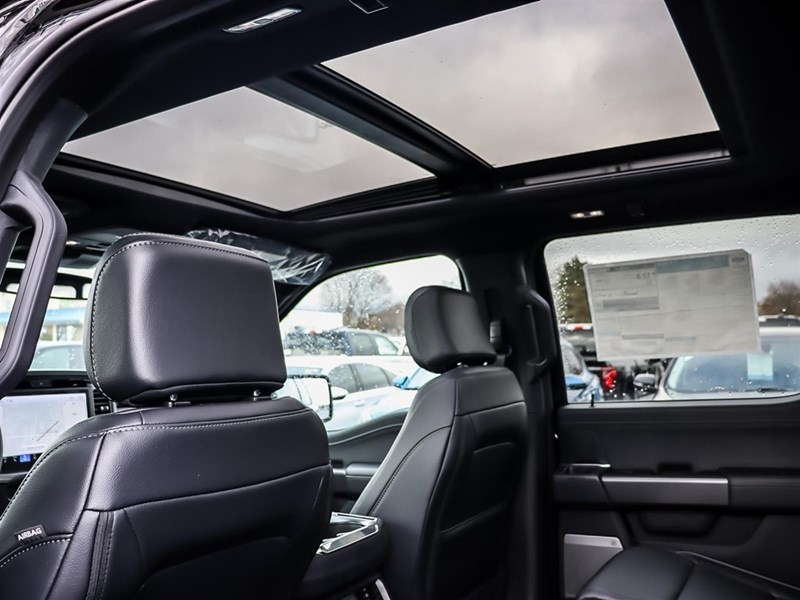 2025 FORD F-150 LARIAT 4WD SUPERCREW 5.5' BOX