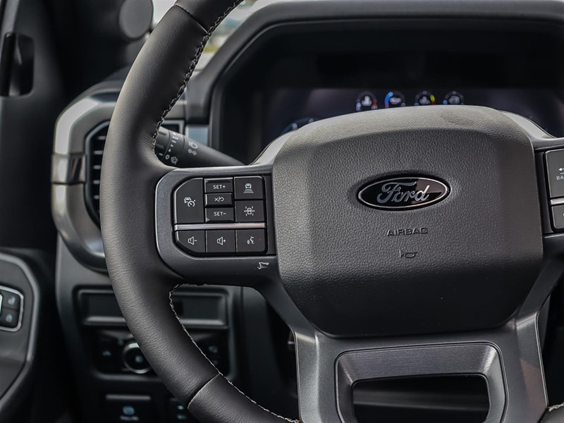 2025 FORD F-150 LARIAT 4WD SUPERCREW 5.5' BOX