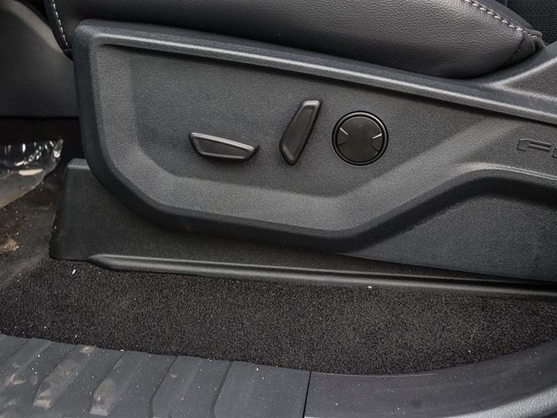 2025 FORD F-150 LARIAT 4WD SUPERCREW 5.5' BOX